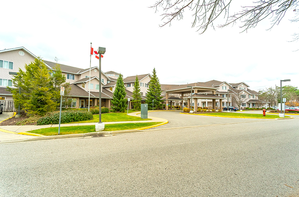 Front entrance of Fairwinds Lodge Retirement Residence in Sarnia