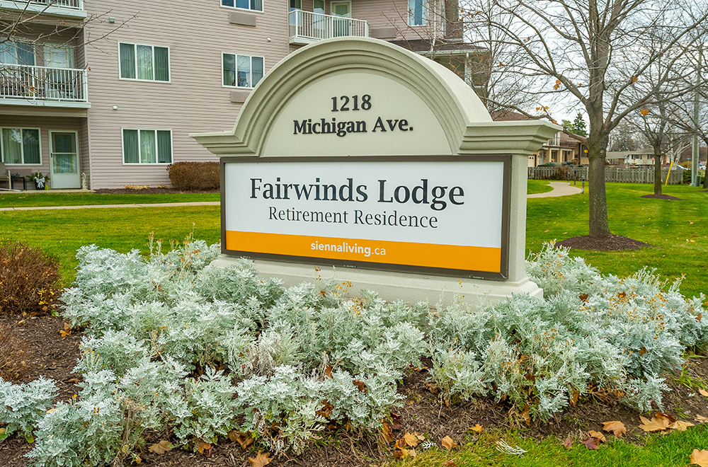 Image of the front entrance of Fairwinds Lodge Residence
