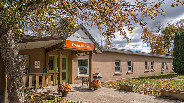 image of front entrance of Muskoka Shores Care Communityin Gravenhurst