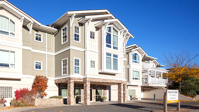 image of the front entrance of Ridgeview Lodge Care Community in Kamloops