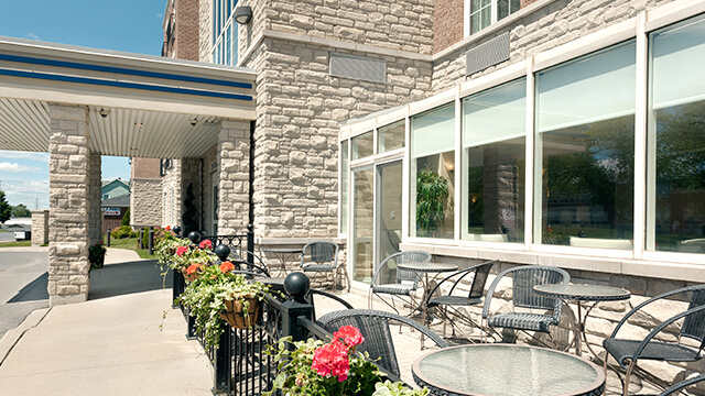 exterior shot of Quinte Gardens Retirement Residence in Belleville