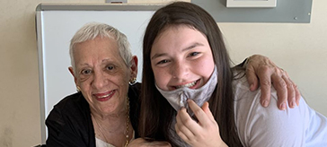 Penpals Laura Greenberg and Aryelle Sigulim
